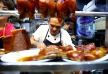 Best cheap eats Singapore — Top 7 cheap but delicious foods & best places to eat them Hong Kong Soya Sauce Chicken Rice and Noodle - Cheapest Michelin Meal In The World At $2