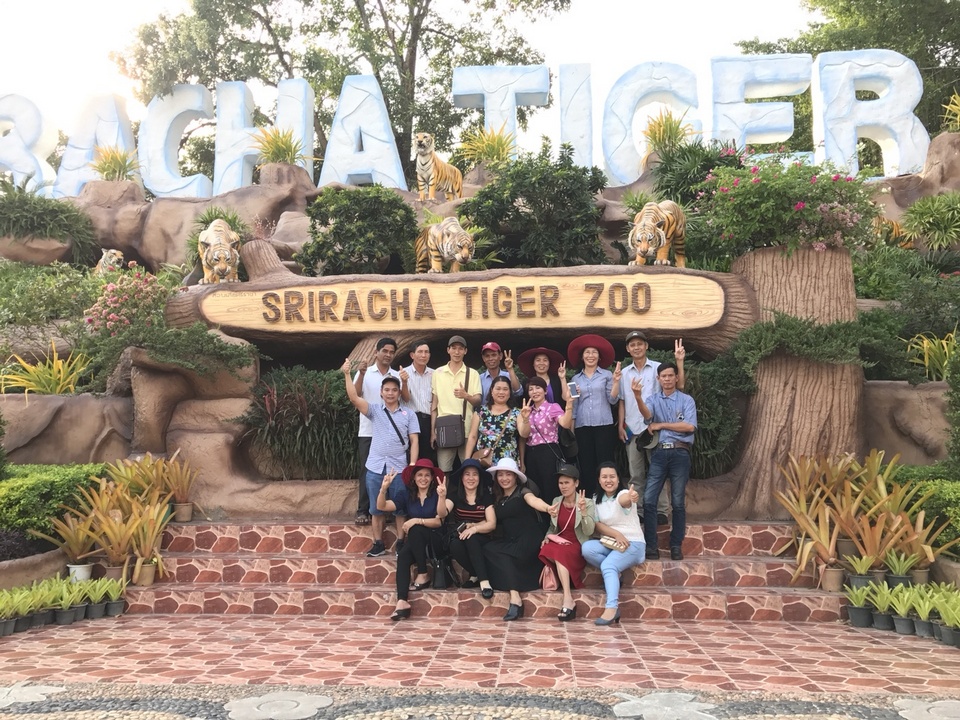 Sriracha Tiger Zoo – lord of forest-thailand5