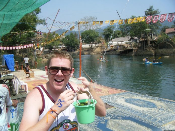 Vang Vieng river tubing — The fullest guide for tubing in Vang Vieng