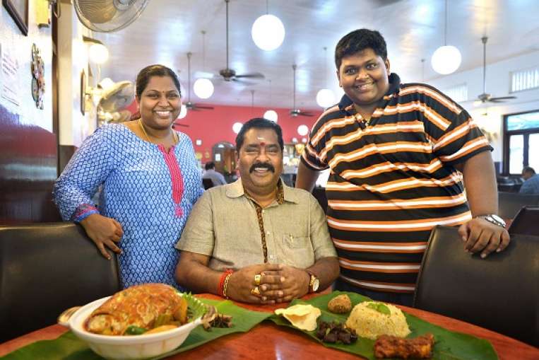 Samy’s curry- Indian Restaurant in Singapore2