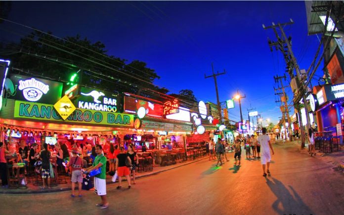 Patong beach reviews — The fullest guide for a trip to Patong beach ...