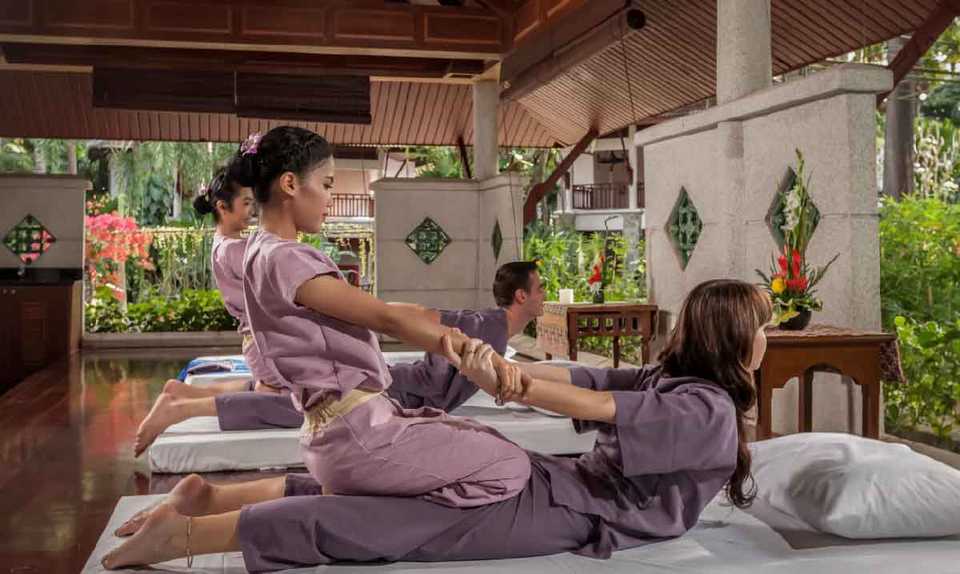 places for thai massage bangkok travel tips