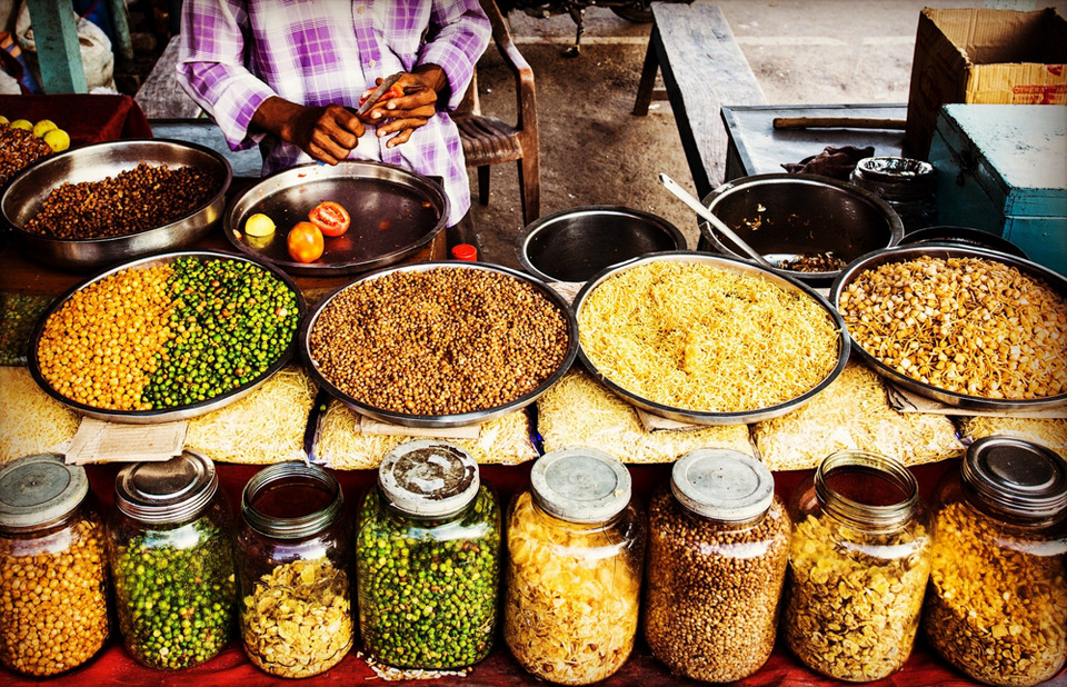 Street vendor in Little India