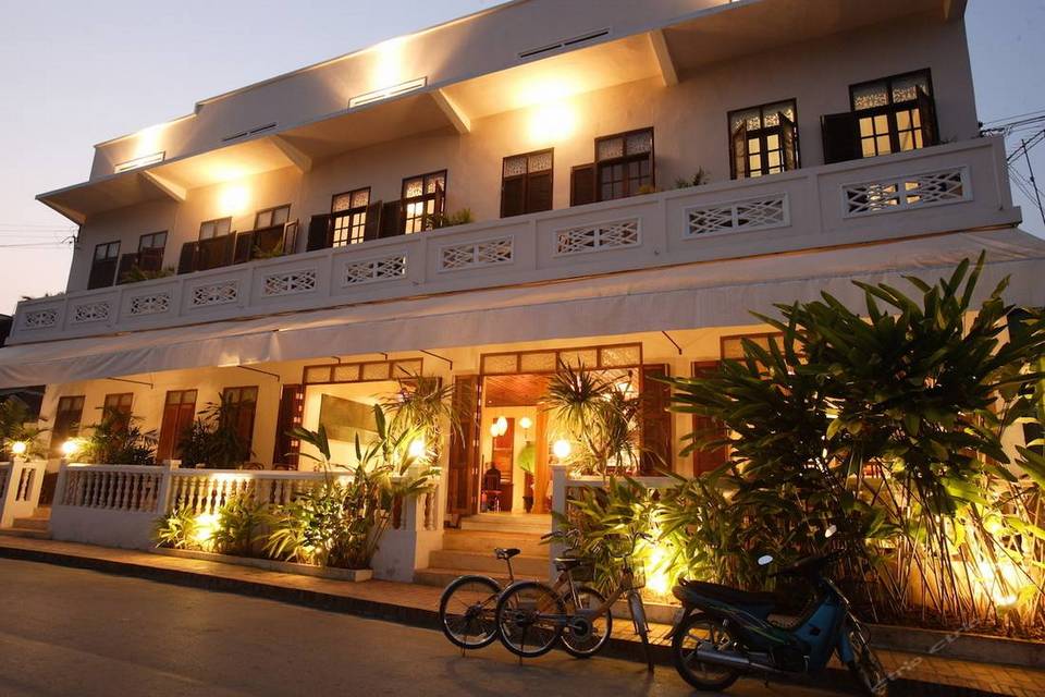 Apsara restaurant & bar best restaurants in luang prabang top restaurants in luang prabang