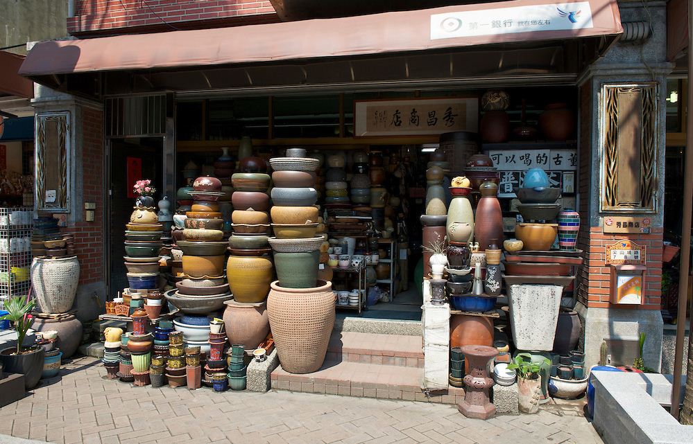 A store selling pottery on Yingge Ceramics Old Street.