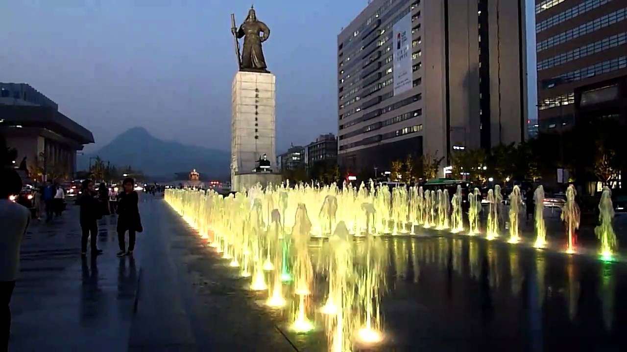 Gwanghwamun Square