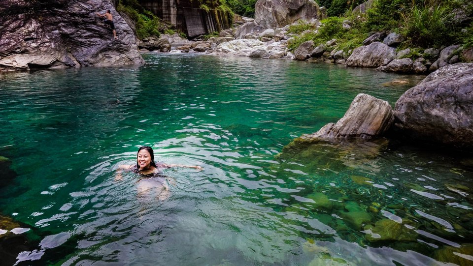 Mukumugi Valley bathing