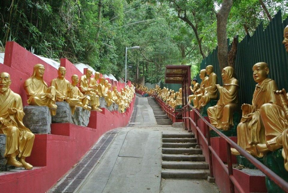 Ten Thousand Buddhas Monastery