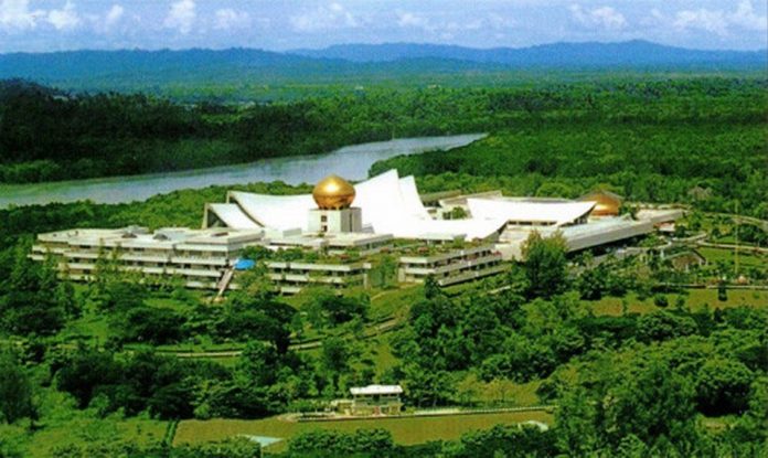 istana-nurul-iman-palace-of-the-sultan-of-brunei2-living-nomads