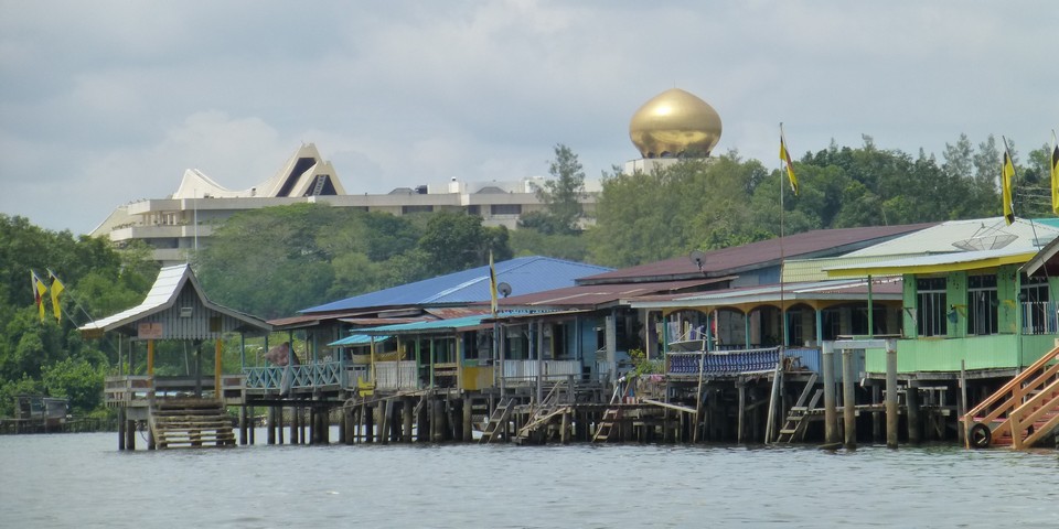 Istana Nurul Iman behind water village