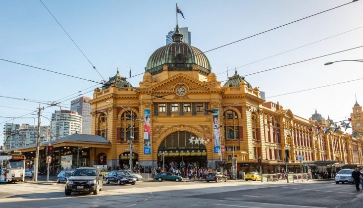 Flinders Street Station ballroom - Living + Nomads – Travel tips ...