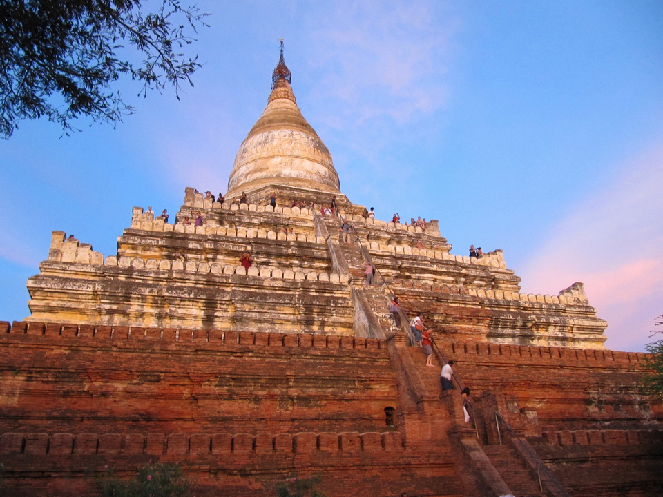 Shwesandaw-Pagoda-Bagan-Myanmar_1