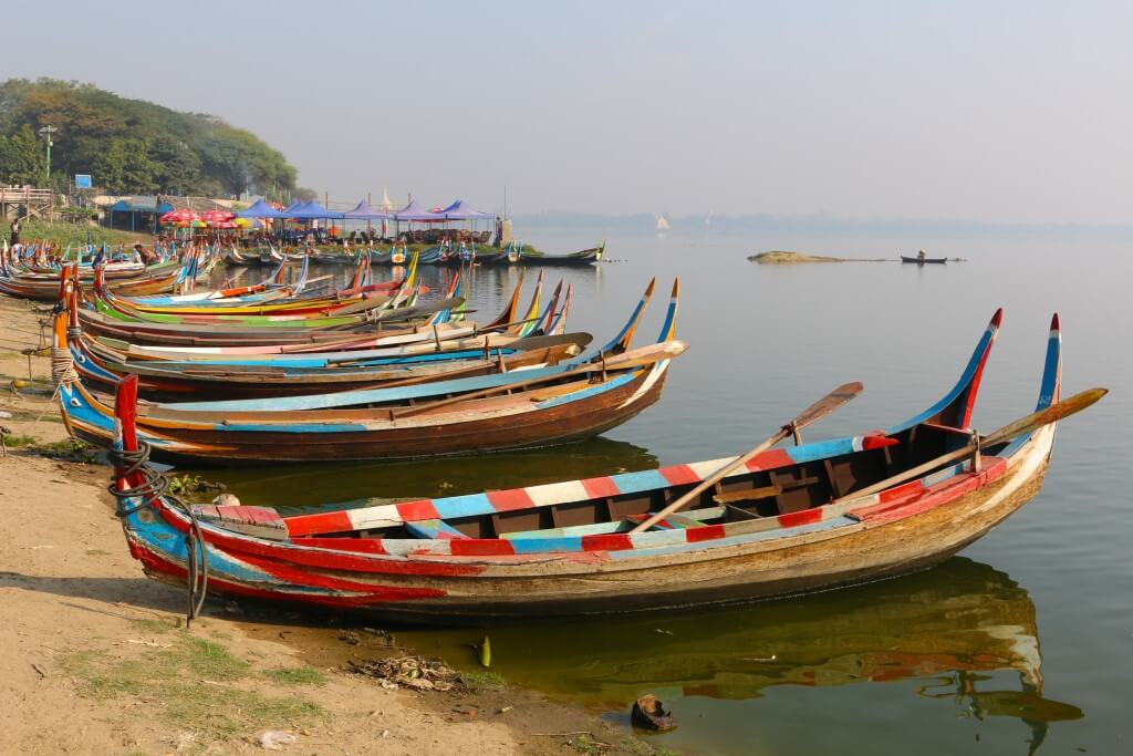 Boat-at-the-Belmond-dock-Bagan.-1024×683