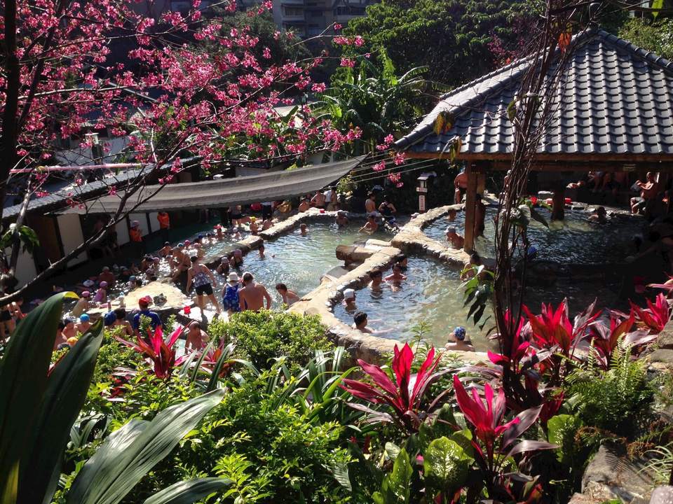taipei xinbeitou hot spring taiwan travel guide