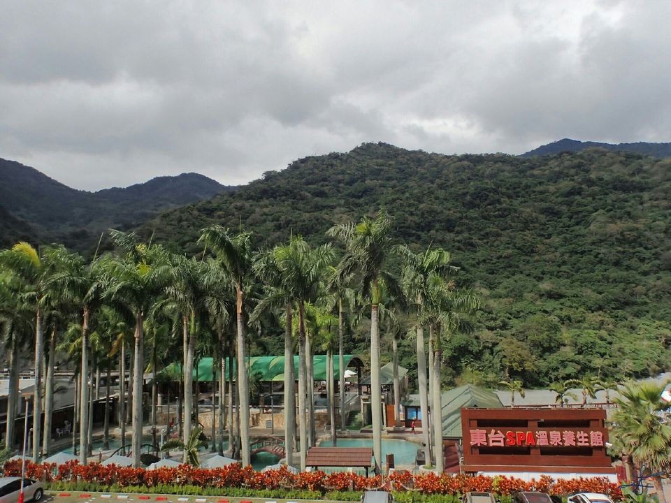 4 Jhihben hot springs, Taitung 1