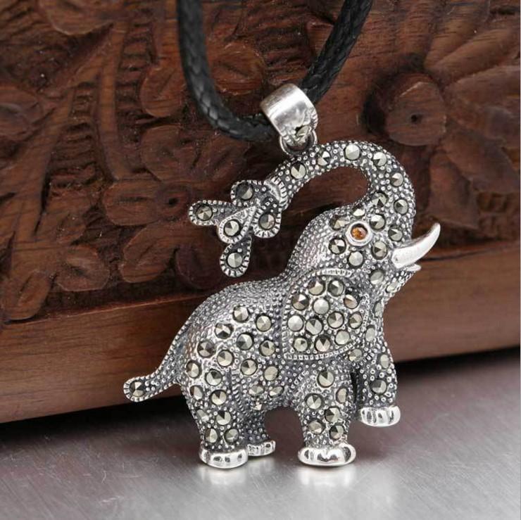 antique-thai-silver-jewelry-lucky-charm-souvenir