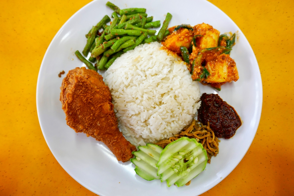 Ponggol Nasi Lemak Centre Picture: best cheap food in singapore blog.