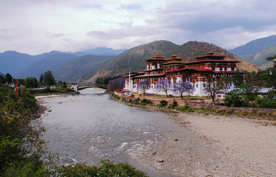 Punakha Dzong bhutan blog bhutan travel blog bhutan travel blog 2018 bhutan travel blog 2019 bhutan travel guide7