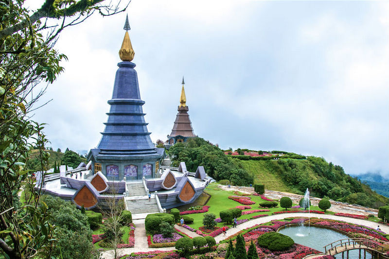 king-and-queen-pagoda-napha-metaneedol-and-napha-pholphumisiri-of-doi-inthanon-chiang-mai-thailand-3-shot_bkhezab__F0000