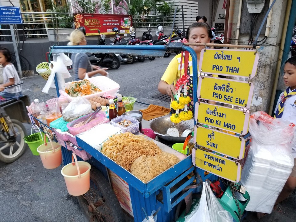 thailand-pattaya-street-food-1-3