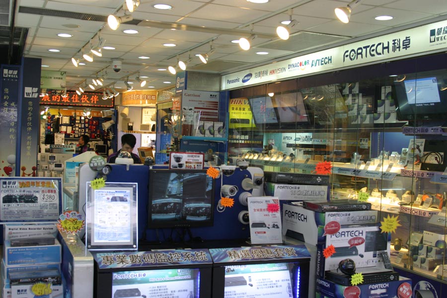 best things to buy in hong kong electronics (1)