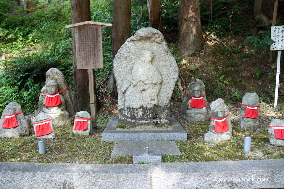 Kiyomizudera-Jizo-statues
