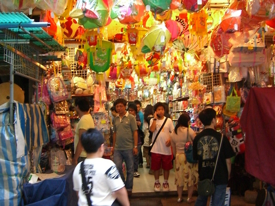 hong kong toy-shops-2-1