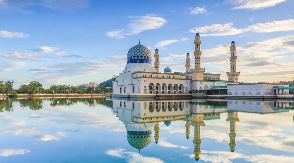 3Kota_Kinabalu_city_Mosque