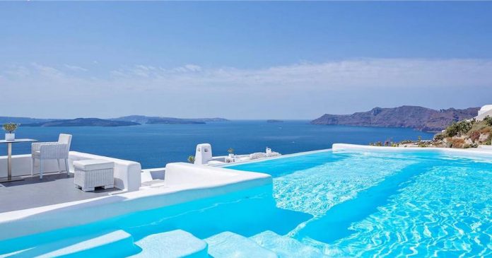 Santorini Hotels with Infinity Pool