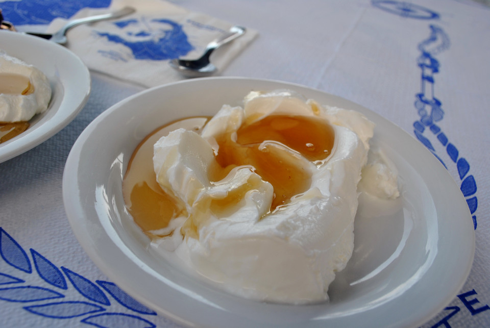 Greek yogurt and honey