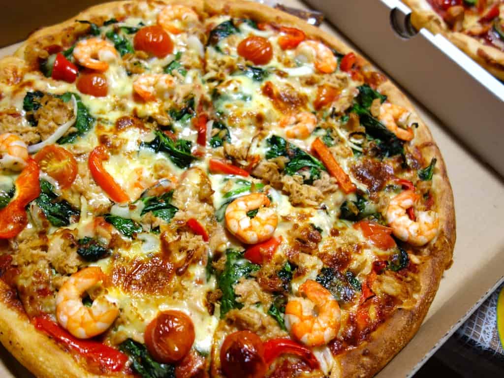 sydney18SeafoodPizza