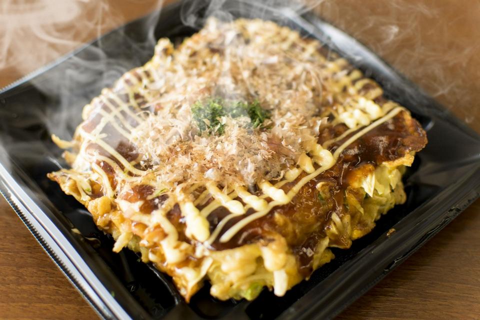 Fluffy Kansai-style Okonomiyaki