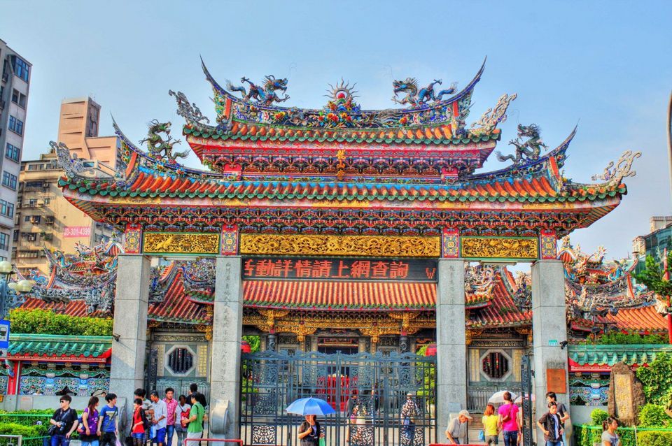 longshan temple taipei, wanhua, taipei itinerary 4 days blog,taipei recommended itinerary,taipei travel itinerary (1)