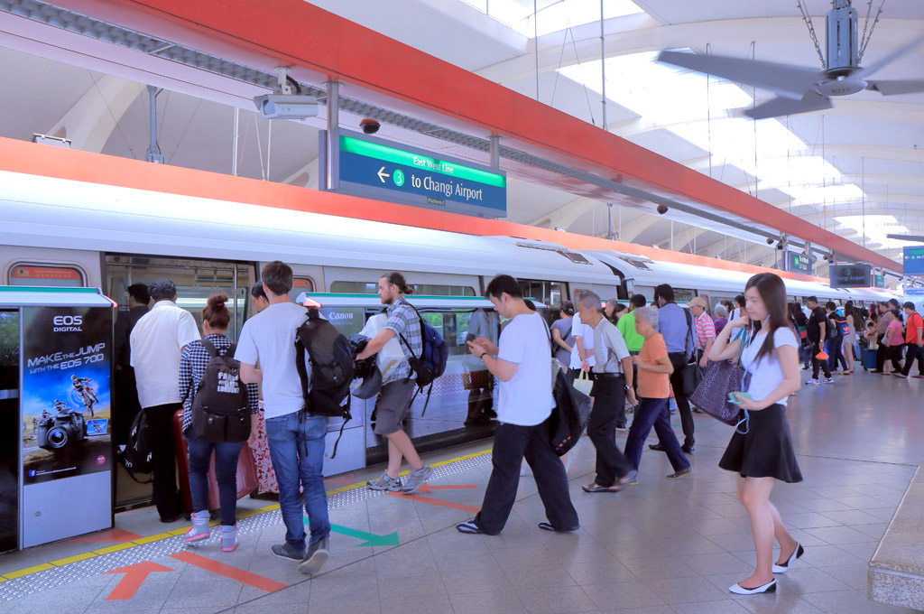 MRT Singapore for tourist, public transport in Singapore for tourists ,The cheapest & best way to get around Singapore