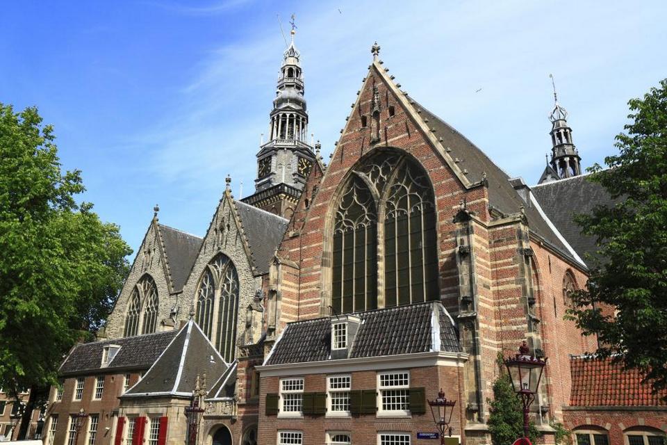 ,amsterdam blog,amsterdam travel blog,amsterdam travel guide blog,amsterdam city guide,Oude Kerk (The Oude Church) (1)