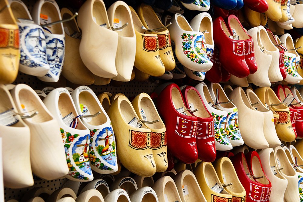 dutch-clog-shoes