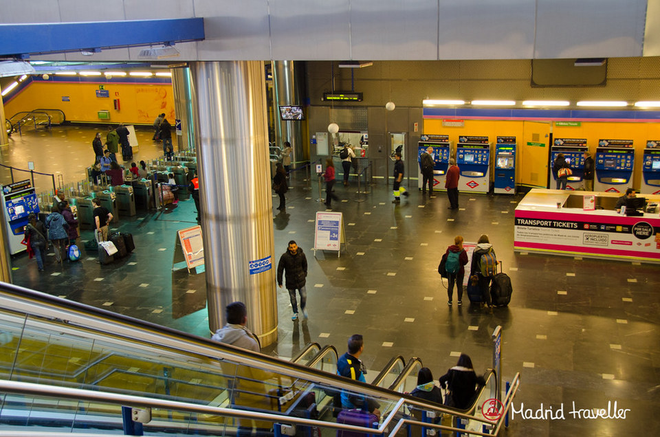 Aeropuerto at terminal 2