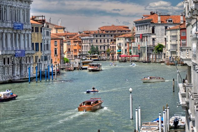 How to travel around Venice? — 3 cheapest way & best ways on how to get ...