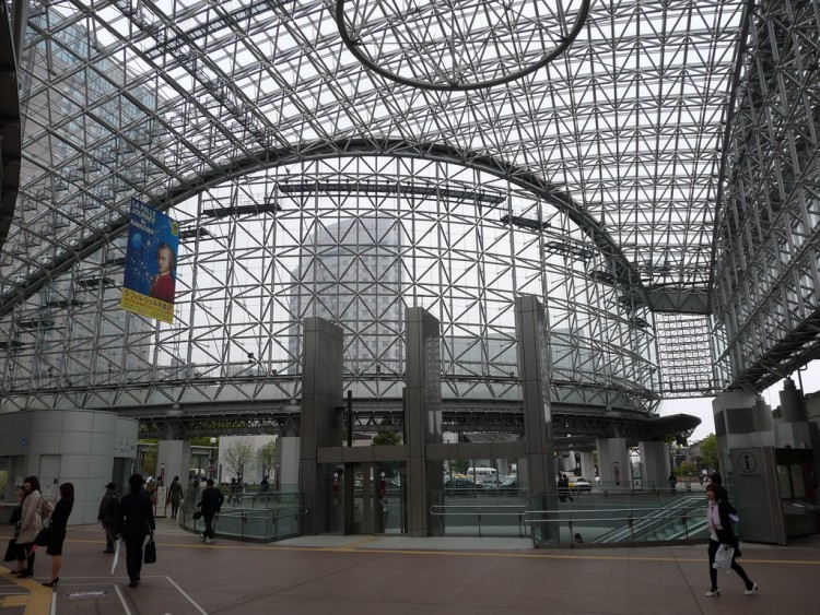 Kanazawa Station,kanazawa travel blog (1)
