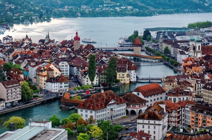 How to travel to Switzerland on a budget? — 3 tips on how to save money ...