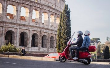 tour-of-rome-on-a-vespa-1