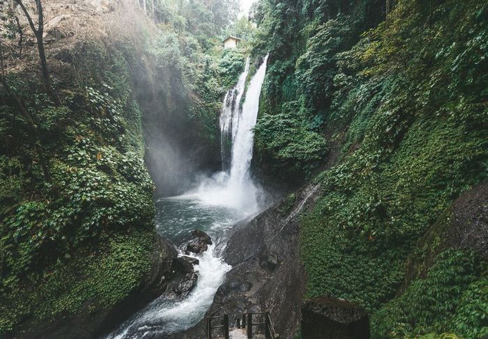 Aling-Aling Waterfall (Sambangan),top waterfalls in bali,best waterfalls in bali,most beautiful waterfalls in bali,best waterfalls to visit in bali (1)
