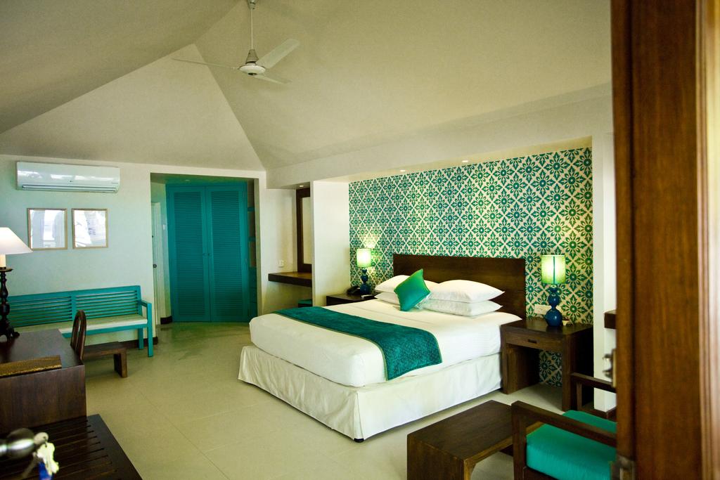 Adaaran Select Hudhuranfushi,best affordable maldives resorts,where to stay in maldives,where to stay in maldives which island is best,which resort to stay in maldives (1)