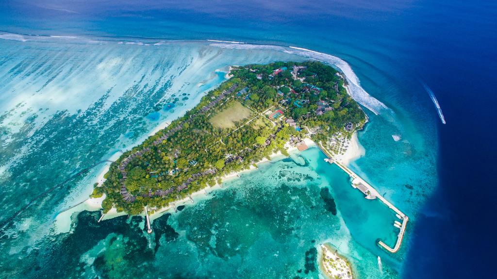 Adaaran Select Hudhuranfushi,best affordable maldives resorts,where to stay in maldives,where to stay in maldives which island is best,which resort to stay in maldives (5)