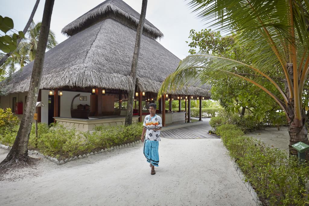 Adaaran Club Rannalhi,best affordable maldives resorts,where to stay in maldives,where to stay in maldives which island is best (1)