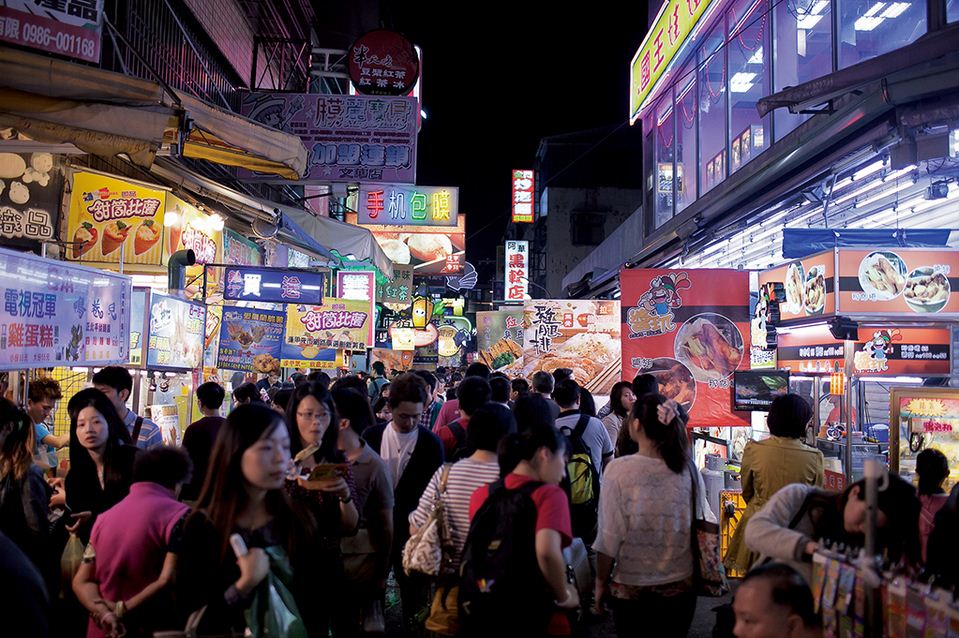 feng chia night market taichung,fengjia night market must eat,taichung fengjia night market,what to eat at fengjia night market (1)