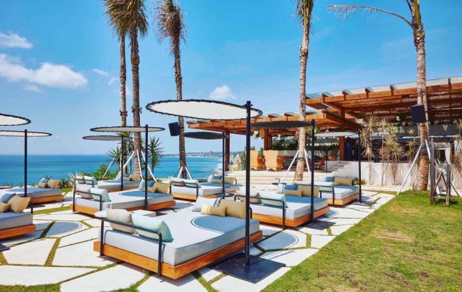 Uluwatu beach club — Top 5 most beautiful & best beach club in Uluwatu ...