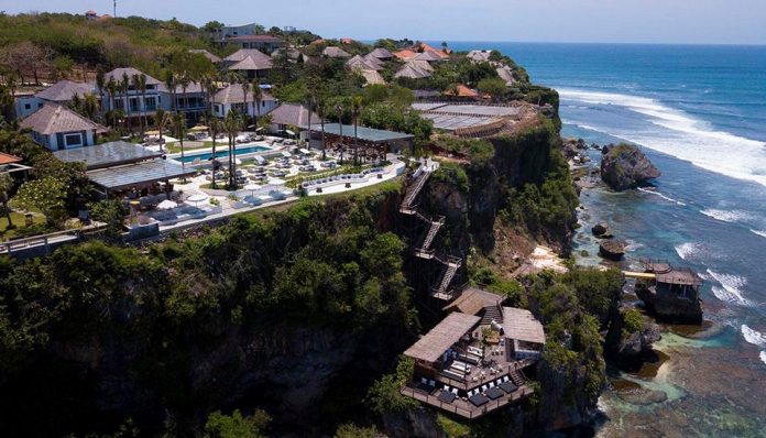 Uluwatu beach club — Top 5 most beautiful & best beach club in Uluwatu ...