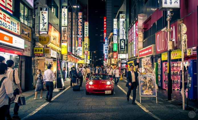 street shinjuku,best neighborhoods in tokyo for tourist,best ...