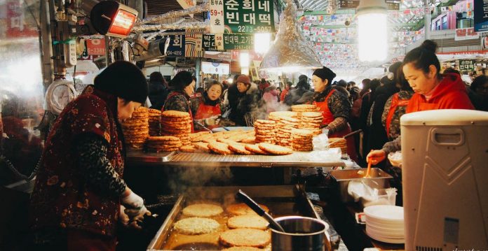 best street food area in seoul,where to eat korean street food in seoul,where to eat street food in seoul333